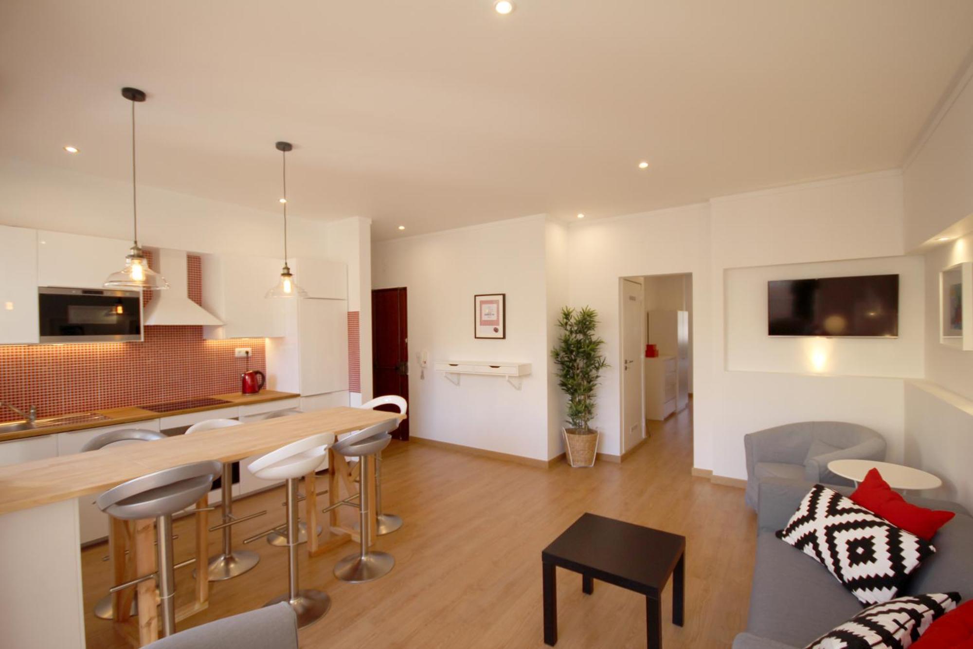 Superior Three-Bedroom Apartment